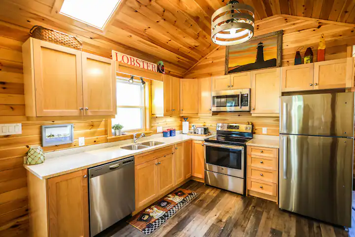 Blue Acorn Cottage